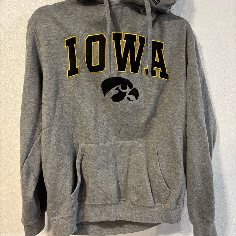 Colosseum Gray and Black Men's Hoodie